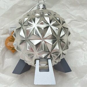 ✨Disney RARE Epcot Spaceship Earth “Golf Ball” Blown Glass Christmas Ornament